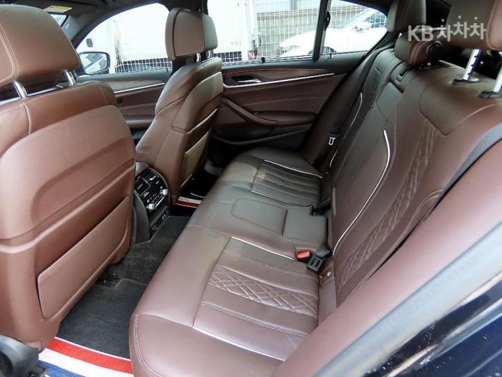 BMW 5 Series G30 530i M Sport Plus 7