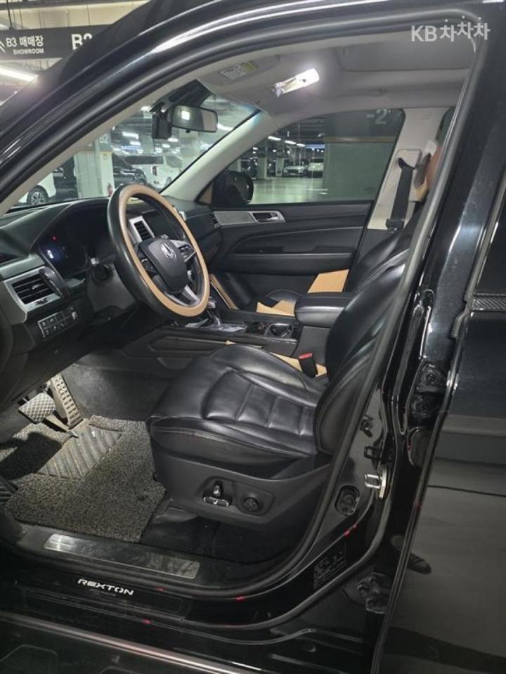 KG Mobility (Ssangyong) Rexton G4 2.2 2WD Luxury 4