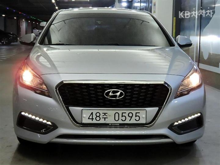 Hyundai Sonata LF Hybrid 2.0 HEV Modern 3