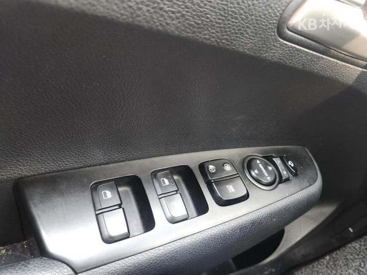 Kia Morning Urban JA 1.0 Gasoline Prestige 7