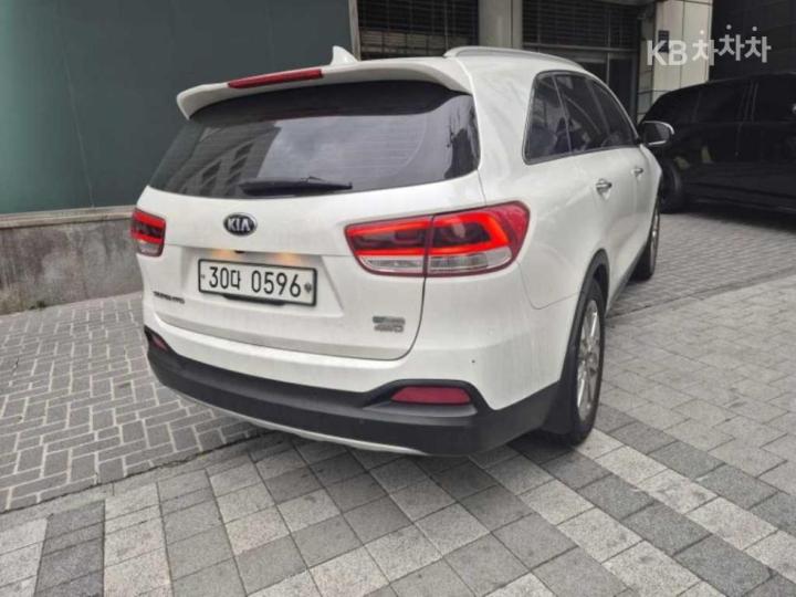 Kia Sorento Diesel 2.0 4WD Noblesse Special 3
