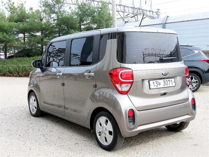 Kia Ray 1.0 Gasoline Luxury 4