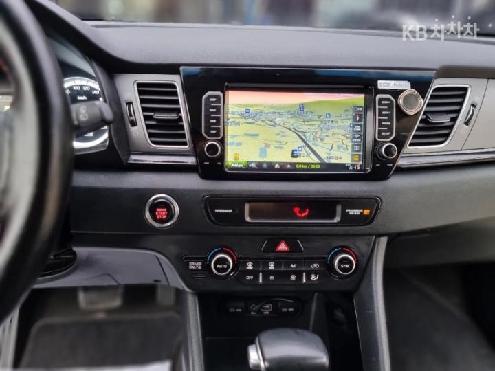 Kia Niro 1.6 Prestige 9
