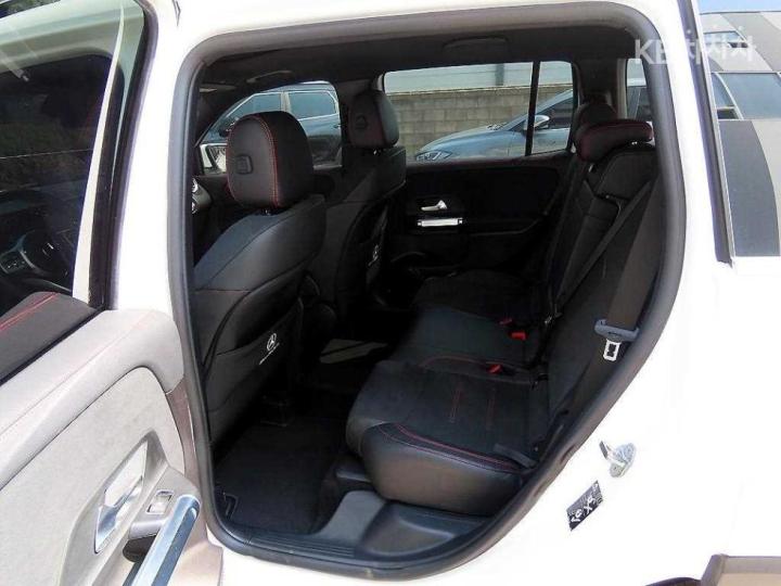 Mercedes-Benz GLB-Class X247 GLB250 4Matic 7