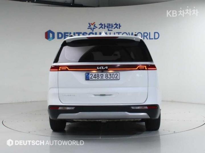 Kia Carnival G3.5 GDI Prestige 5