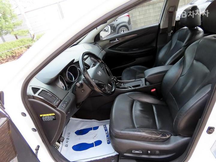 Hyundai Sonata The CVVL Modern 6