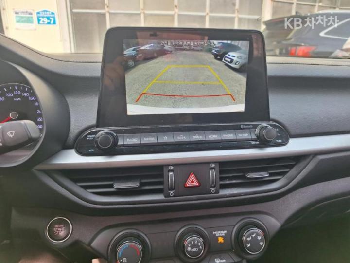 Kia K3 1.6 Gasoline Trendy 4