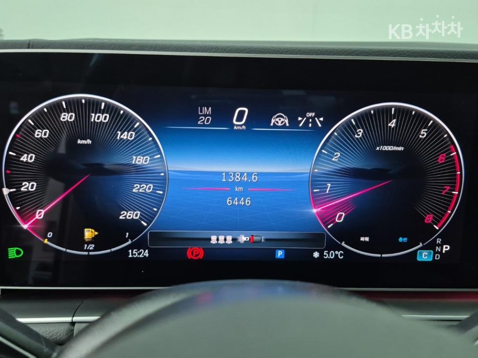 Mercedes-Benz GLE — miniaturë 7
