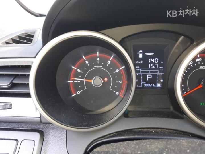 KG Mobility (Ssangyong) Tivoli Armor 1.6 Gasoline VX 2WD 10