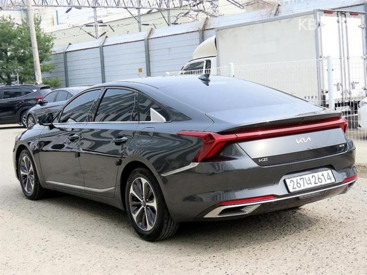 Kia K8 Hybrid 1.6 Turbo Noblesse 4