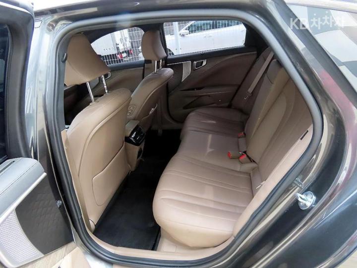 Kia K8 Hybrid 1.6 Turbo Noblesse 7