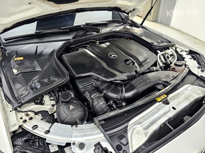 Mercedes-Benz C-Class C220d Avantgarde W205 7