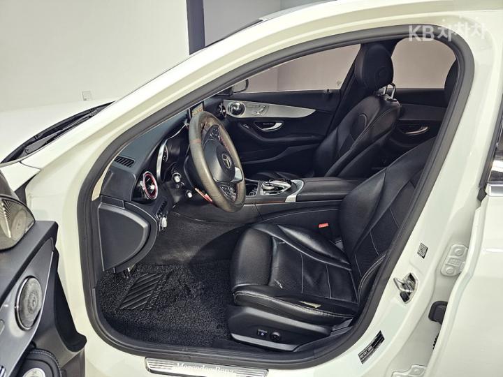 Mercedes-Benz C-Class C220d Avantgarde W205 9