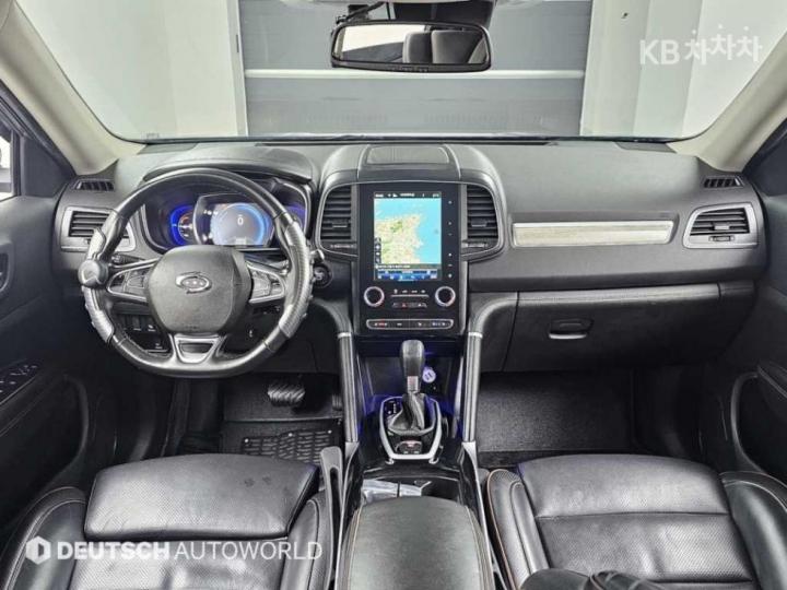 Renault QM6 2.0 LPe 2WD RE Signature 8