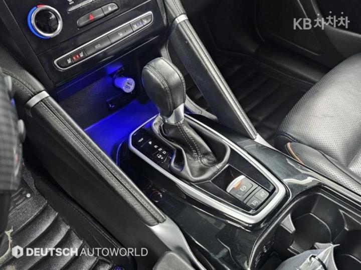 Renault QM6 2.0 LPe 2WD RE Signature 10