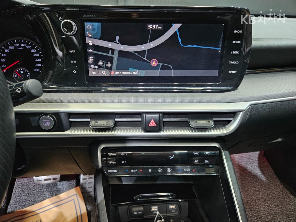 2020 - kia k5