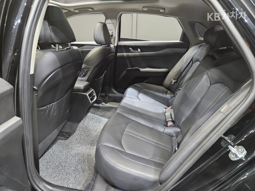 2020 - kia k5