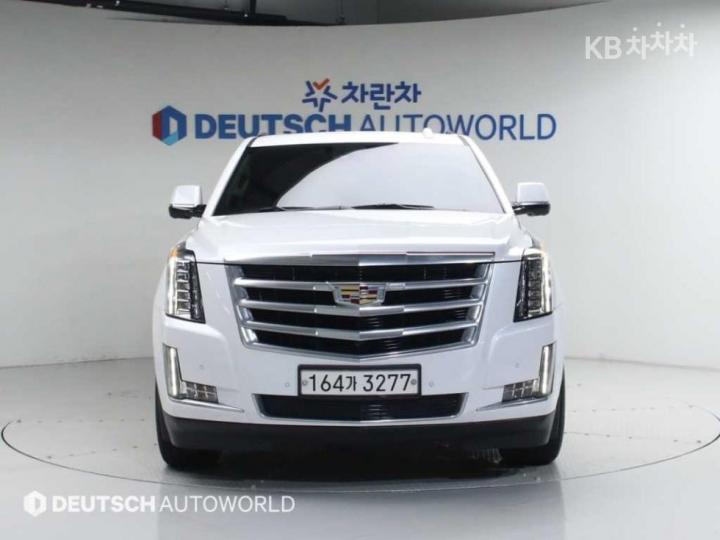 Cadillac Escalade 6.2 V8 4