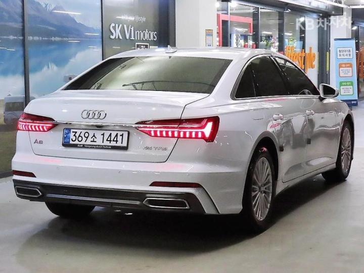 Audi A6 C8 45 TFSI Premium 5