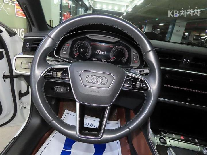 Audi A6 C8 45 TFSI Premium 9