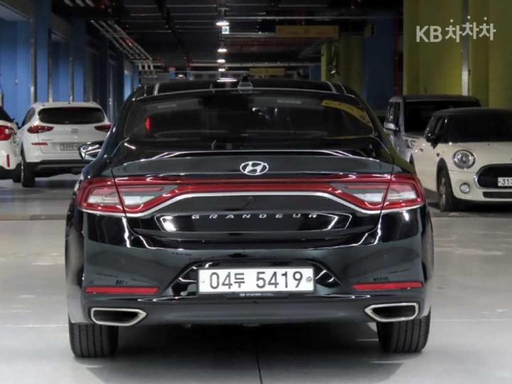 Hyundai Grandeur IG 2.4 Premium Special 9