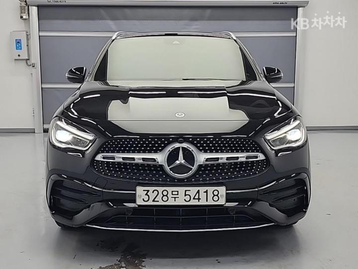 Mercedes-Benz GLA-Class X156 GLA250 4 Matic 3