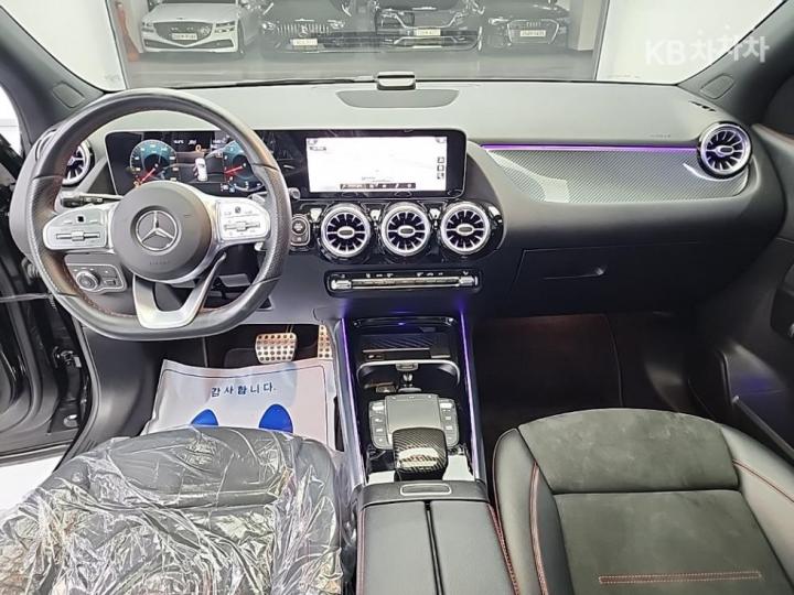 Mercedes-Benz GLA-Class X156 GLA250 4 Matic 8