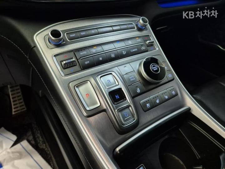 Hyundai Santa Fe TM Diesel 2.2 2WD Calligraphy 9