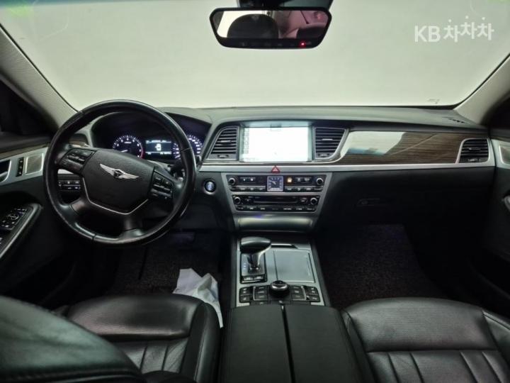 Genesis G80 3.3 GDI Premium Luxury 8