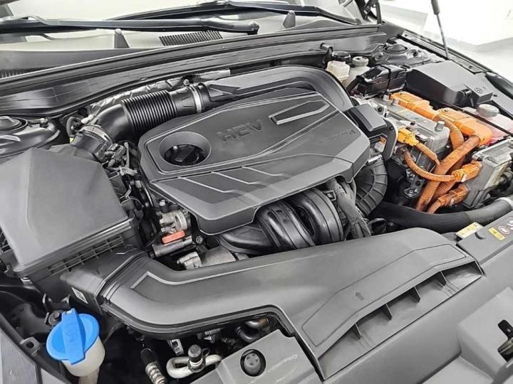 Kia K5 Hybrid 2.0 HEV Signature 6