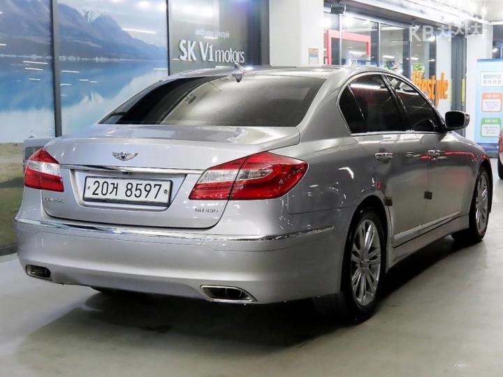 Hyundai Genesis BH330 LUXURY Base Type 5