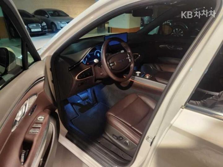 Genesis GV80 2.5 Turbo Gasoline AWD 4