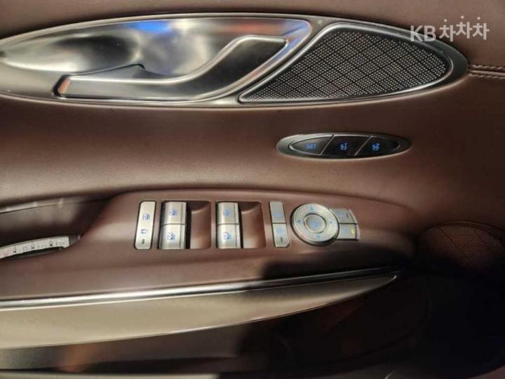 Genesis GV80 2.5 Turbo Gasoline AWD 6