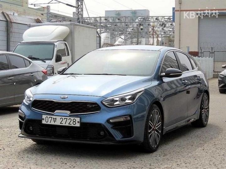 Kia K3 GT 1.6 T-GDi 5 Duo Plus 3