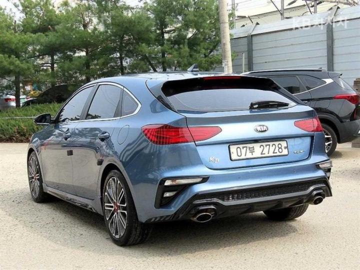 Kia K3 GT 1.6 T-GDi 5 Duo Plus 4