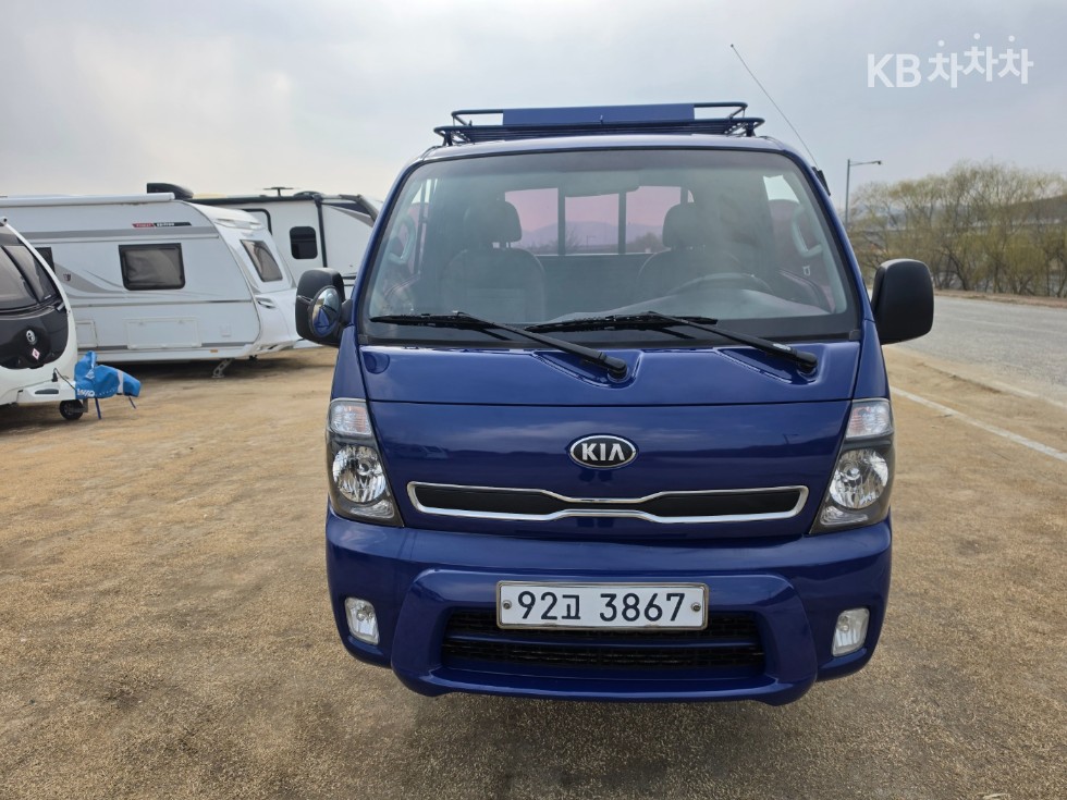 2013 - kia bongo iii