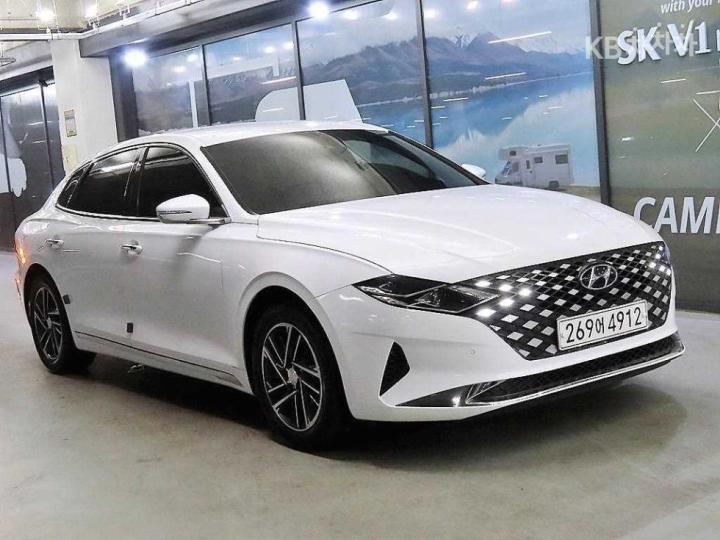 Hyundai Grandeur LPi 3.0 Modern 2