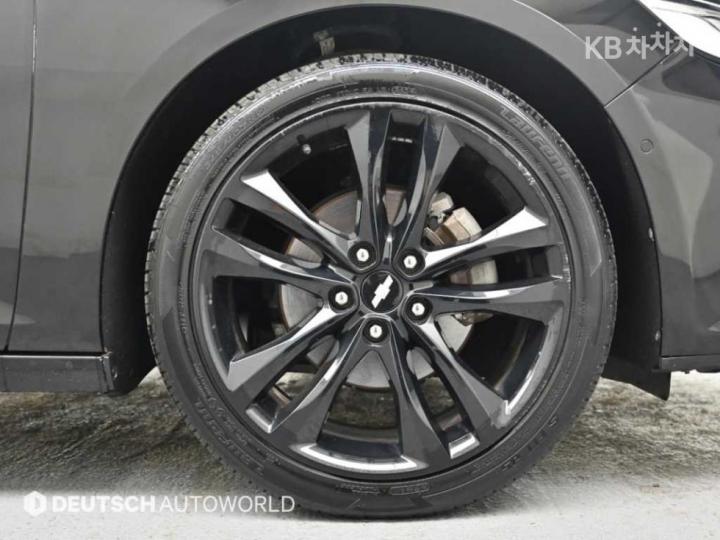 Chevrolet Malibu 1.3 Turbo Perfect Black Premier 6