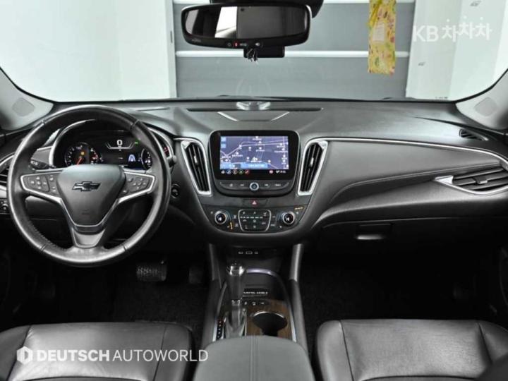 Chevrolet Malibu 1.3 Turbo Perfect Black Premier 8