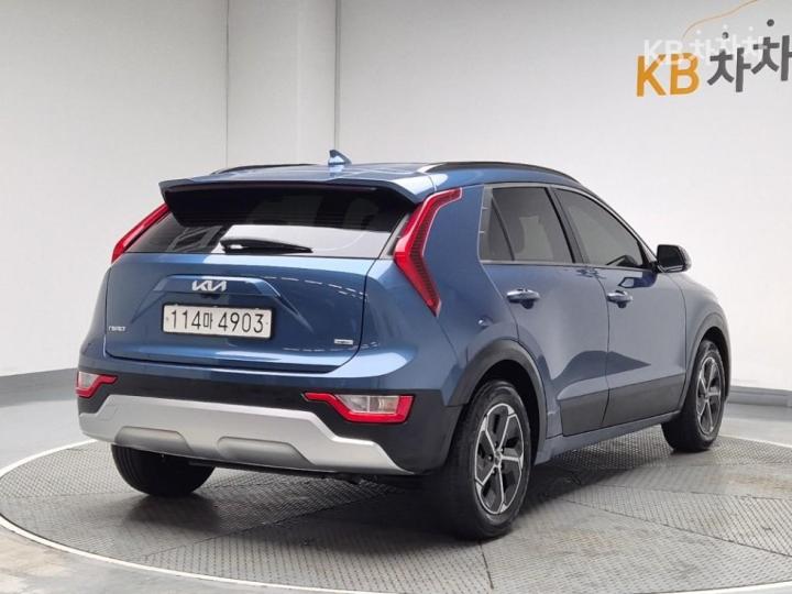 Kia Niro The 1.6 HEV Prestige 5