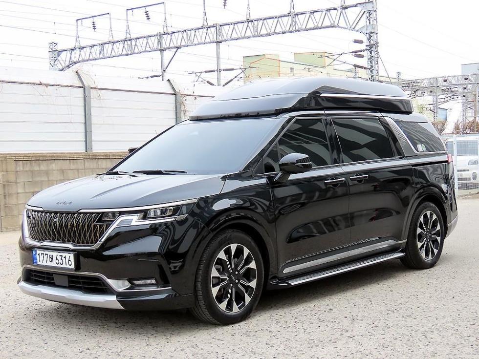 2023 - kia carnival