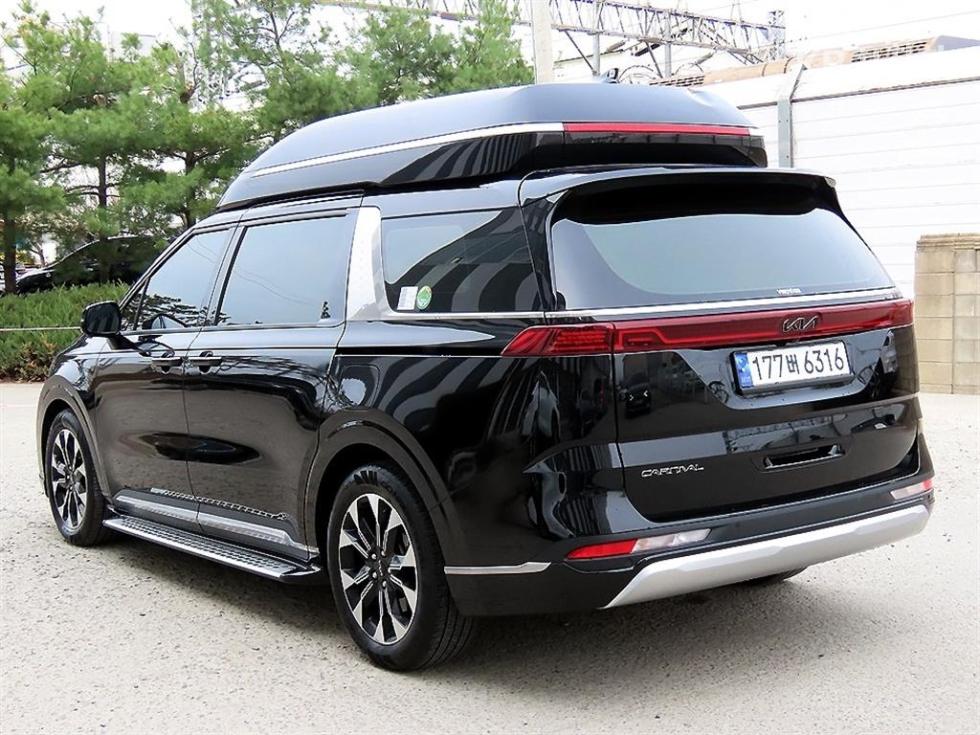 2023 - kia carnival