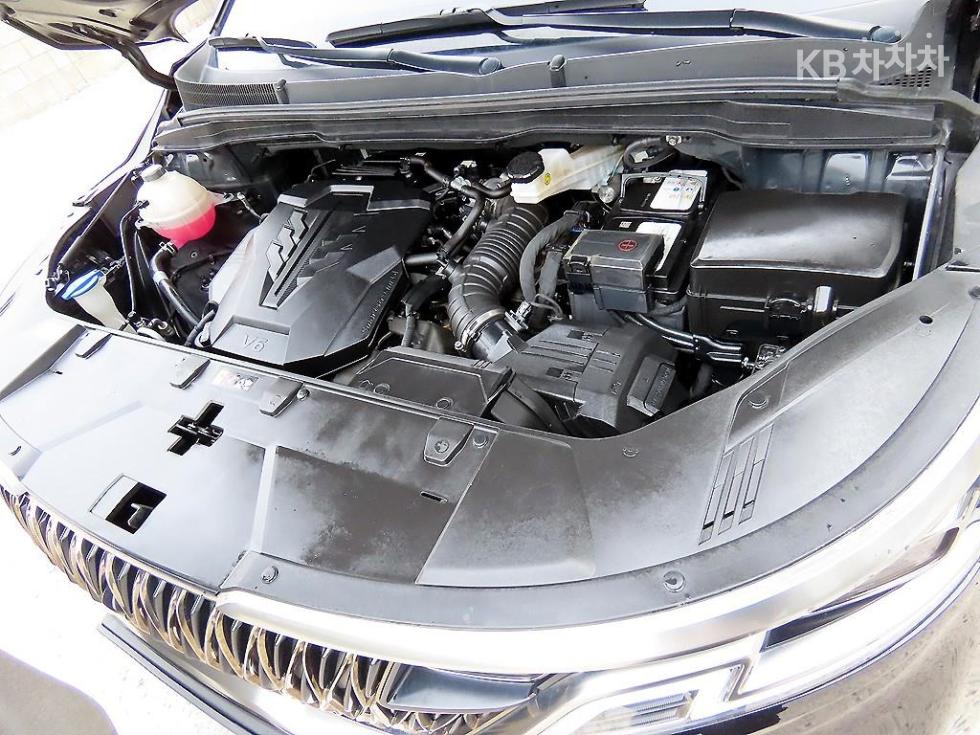 2023 - kia carnival