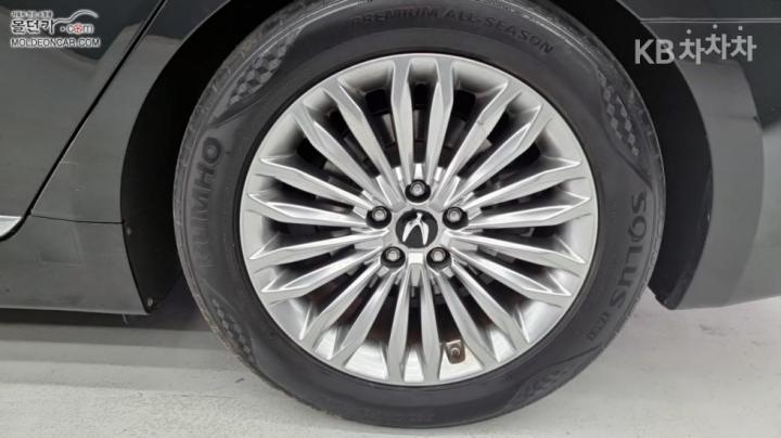 Hyundai Equus New VS380 Modern 7