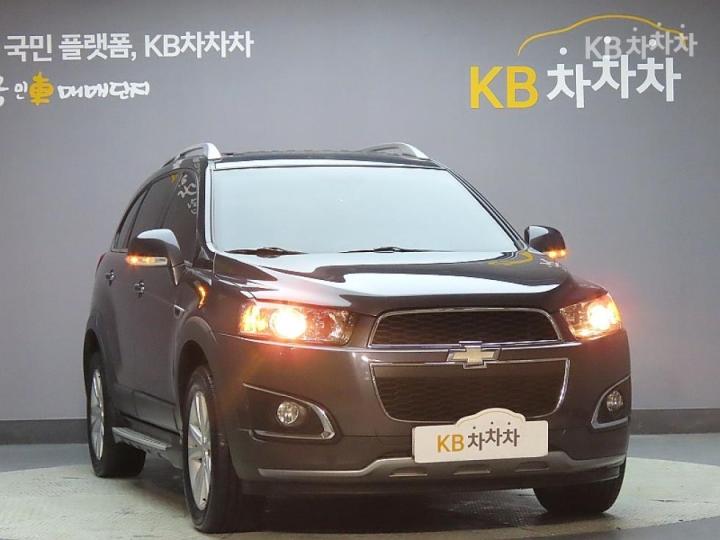 Chevrolet Captiva 2WD LT 4