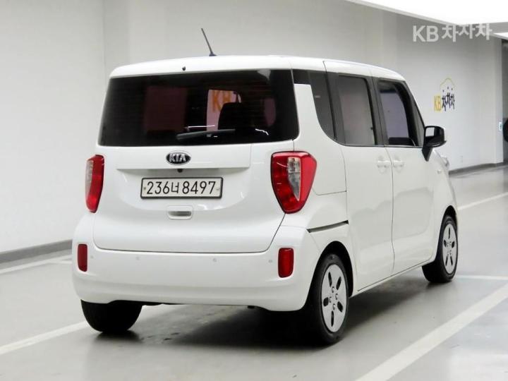 Kia Ray 1.0 Gasoline Deluxe 4