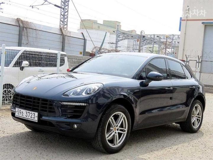 Porsche Macan 2.0 3