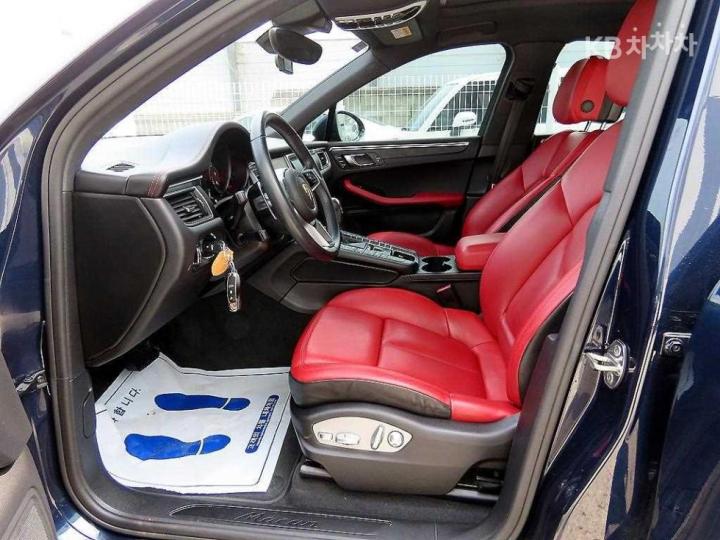 Porsche Macan 2.0 6