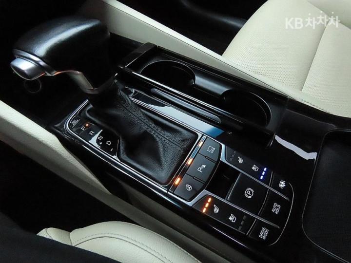 Kia K7 2.4 GDI Prestige 10