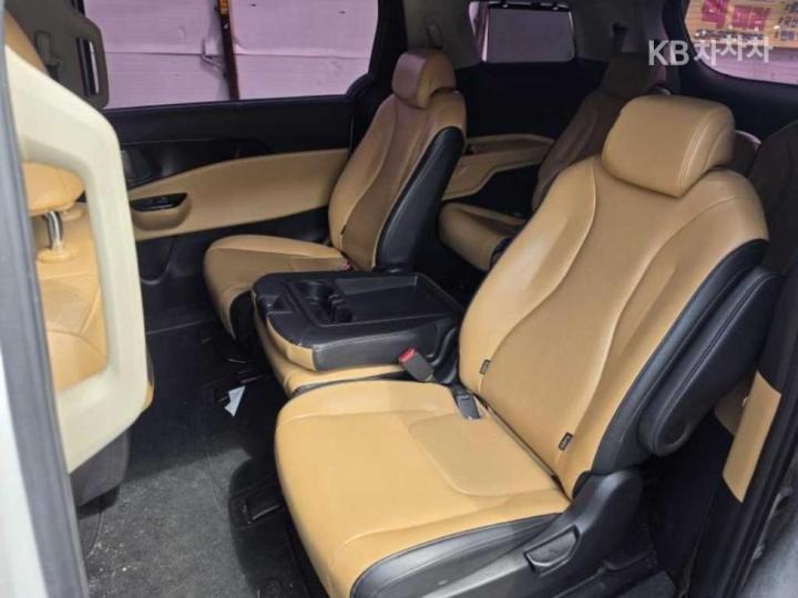 Kia Carnival D2.2 Noblesse 6